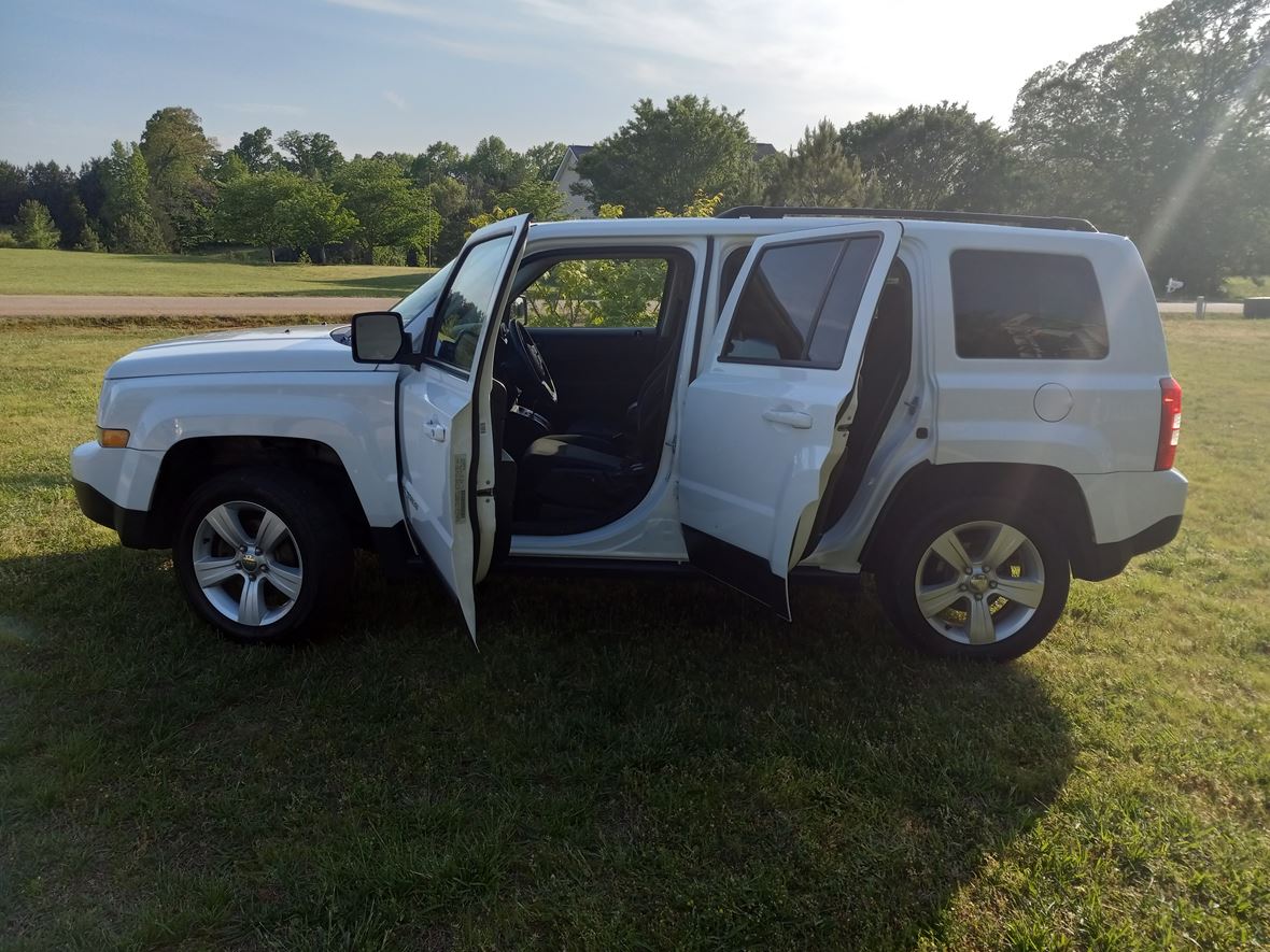 2016 Jeep Patriot for sale by owner in Sharon