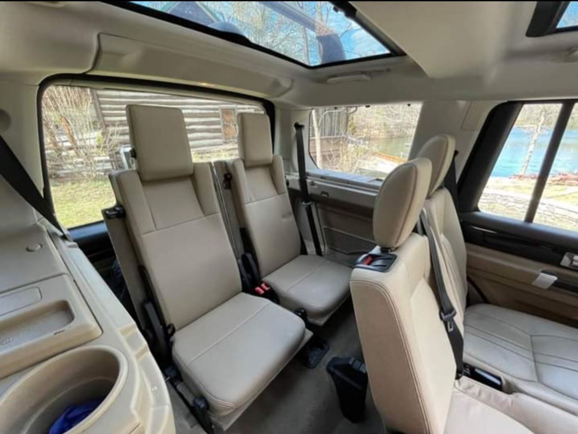 2010 Land Rover LR4 for sale by owner in Roanoke