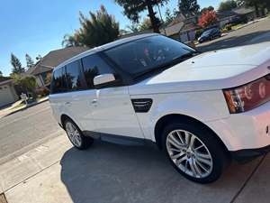 2013 Land Rover Range Rover Sport with White Exterior