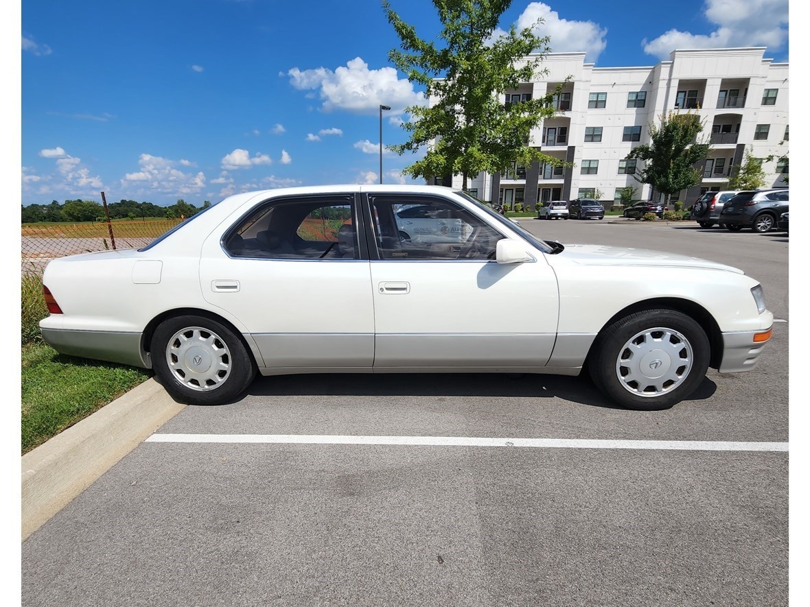 1995 Lexus LS 400 for sale by owner in Louisville