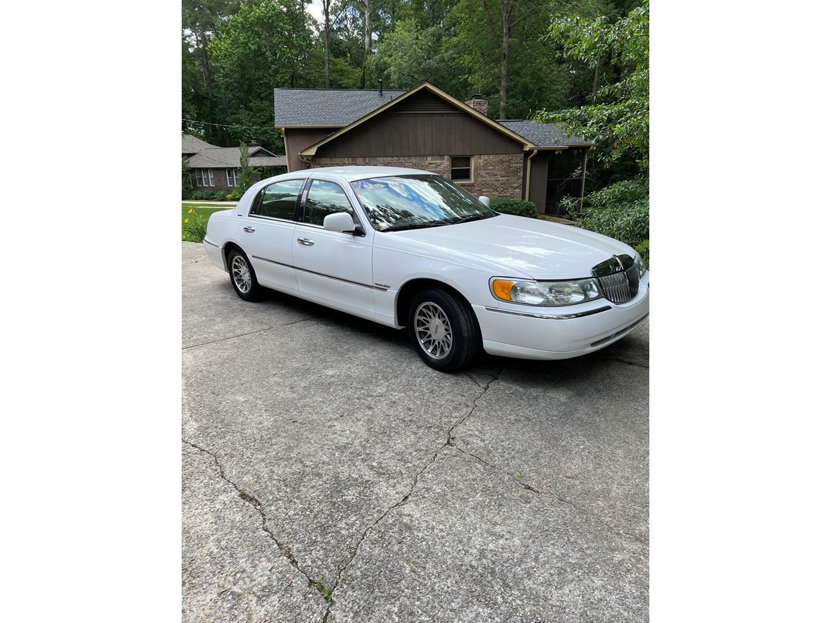 2001 Lincoln Continental for sale by owner in Birmingham