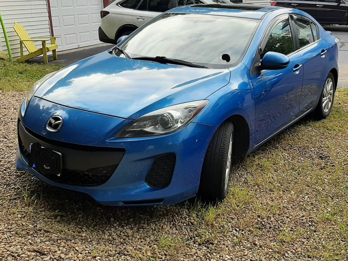 2012 Mazda Mazda3 for sale by owner in Hooksett