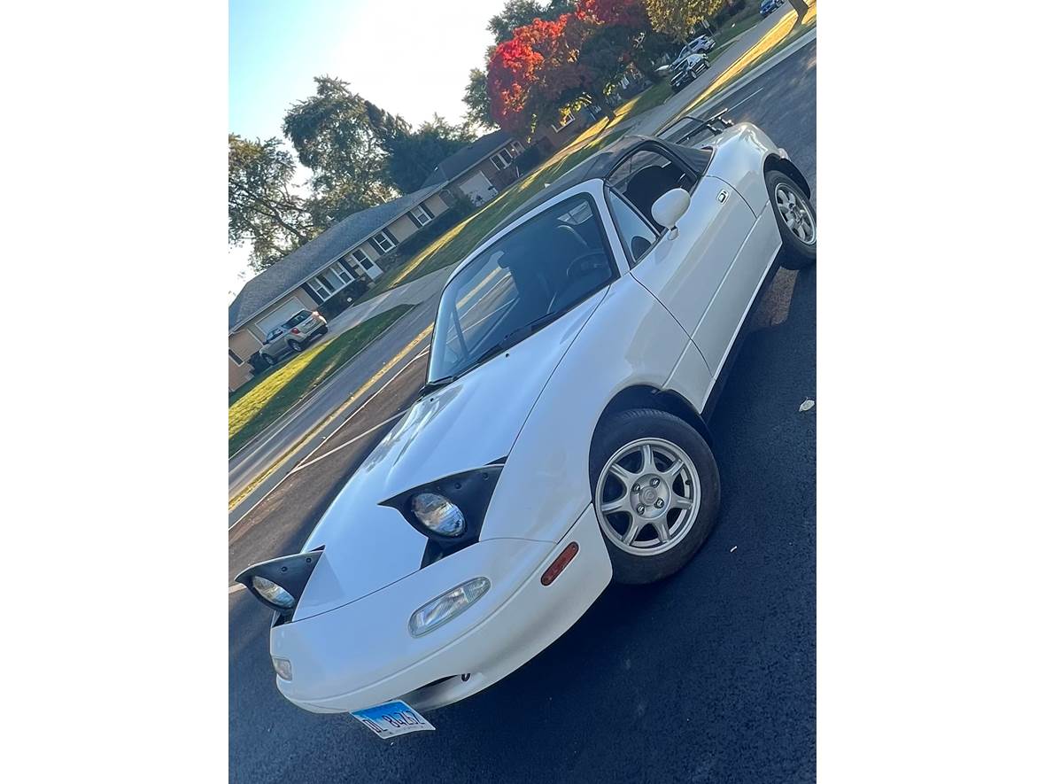 1991 Mazda Mx-5 Miata for sale by owner in North Aurora