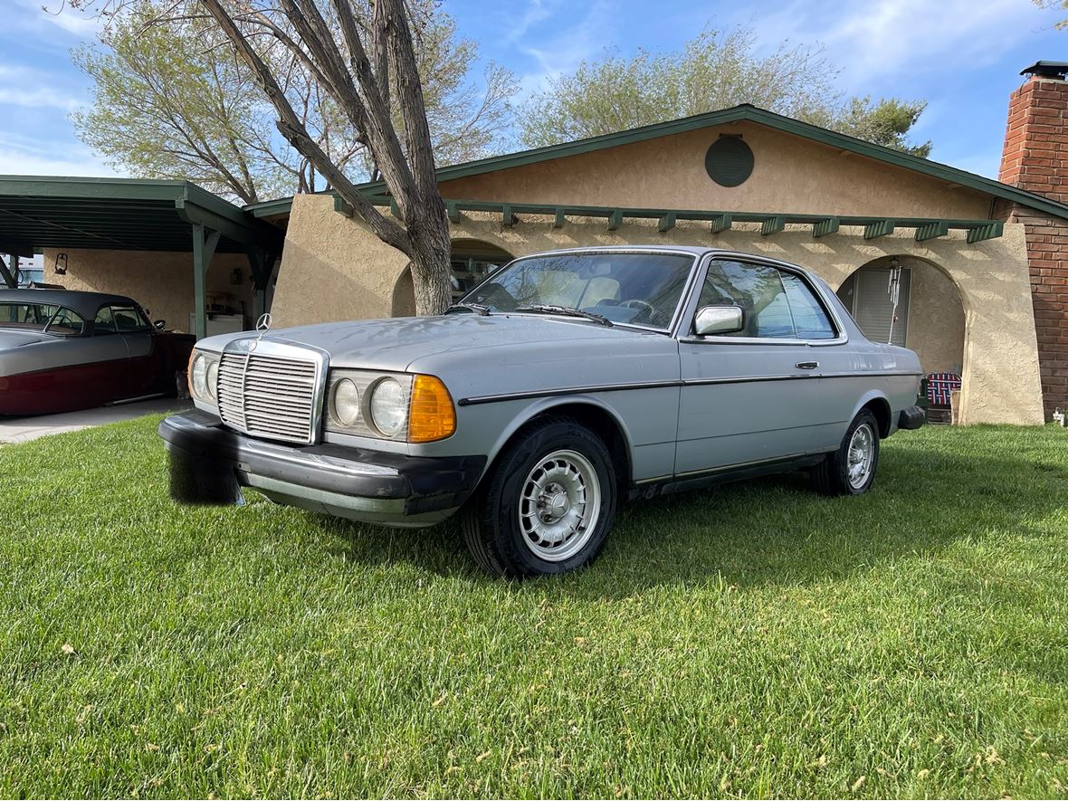 1980 Mercedes-Benz 300cd for sale by owner in Canyon Country