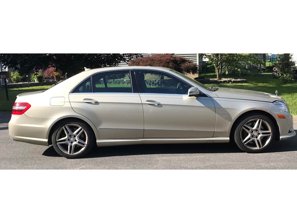 2011 Mercedes-Benz E-Class for sale by owner in Edison