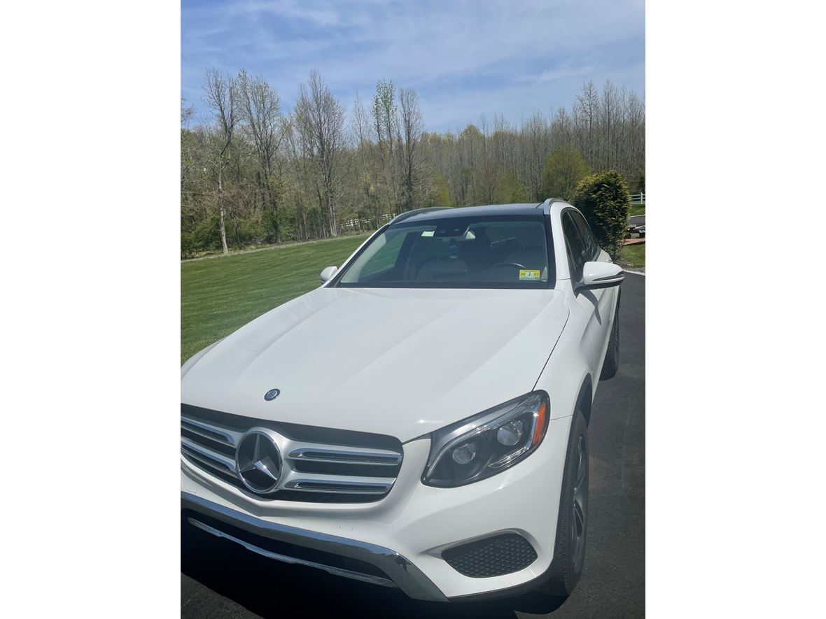 2016 Mercedes-Benz GLC-Class for sale by owner in Monroe Township