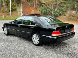 Black 1995 Mercedes-Benz S-Class