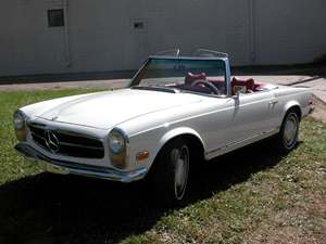 White 1969 Mercedes-Benz SL-Class