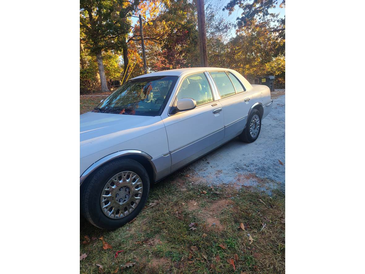 2003 Mercury Grand Marquis for sale by owner in Pendleton