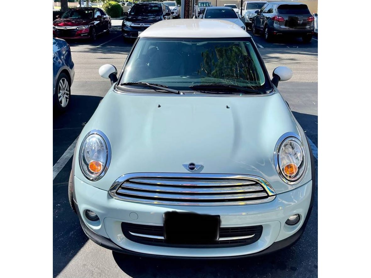 2012 MINI Cooper for sale by owner in North Hollywood
