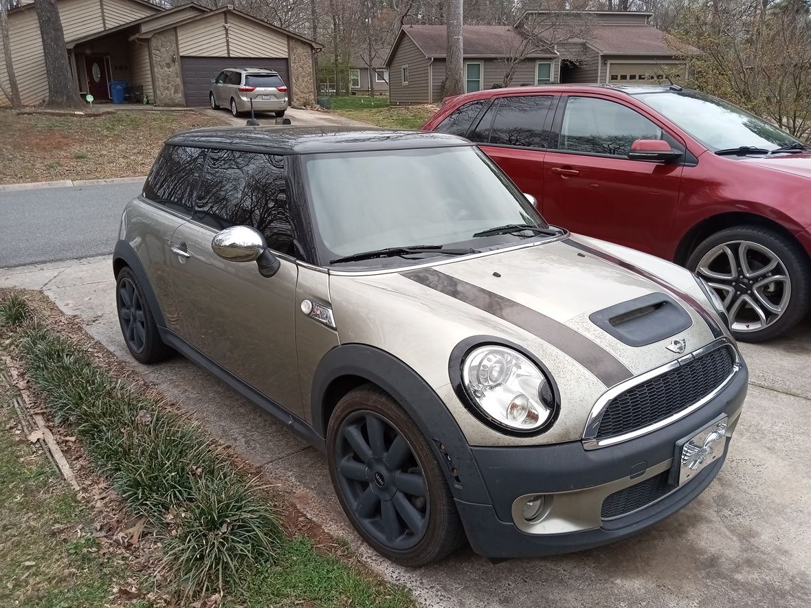 2007 MINI Cooper Hardtop for sale by owner in Charlotte