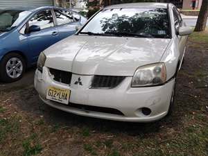 2004 Mitsubishi Galant with White Exterior