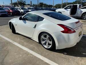 White 2011 Nissan 370Z