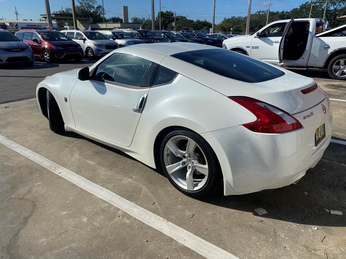 2011 Nissan 370Z for sale by owner in Orlando