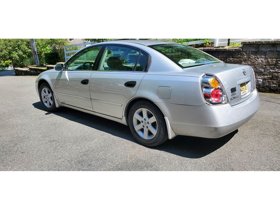2003 Nissan Altima for sale by owner in Budd Lake