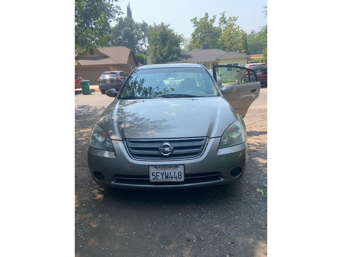 2004 Nissan Altima for sale by owner in Chico
