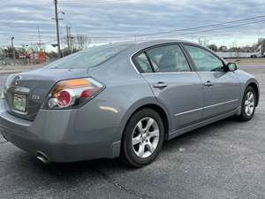 2008 Nissan Altima with Gray Exterior