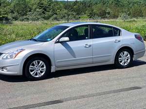 Silver 2012 Nissan Altima