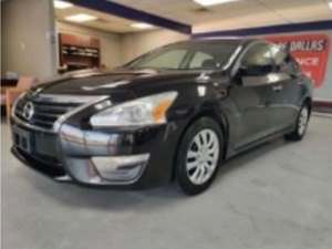 Black 2014 Nissan Altima