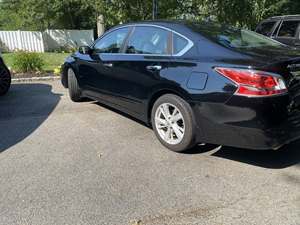 Black 2015 Nissan Altima