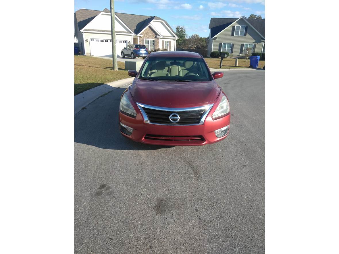 2014 Nissan Altima for sale by owner in Raleigh