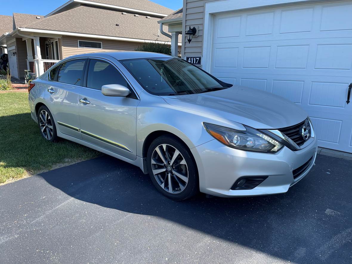 2016 Nissan Altima for sale by owner in Savage