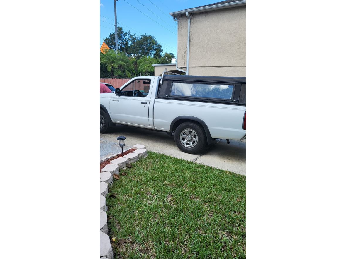2000 Nissan Frontier for sale by owner in Apopka