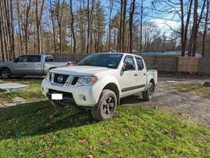 White 2013 Nissan Frontier