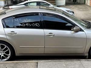 2006 Nissan Maxima with Gold Exterior