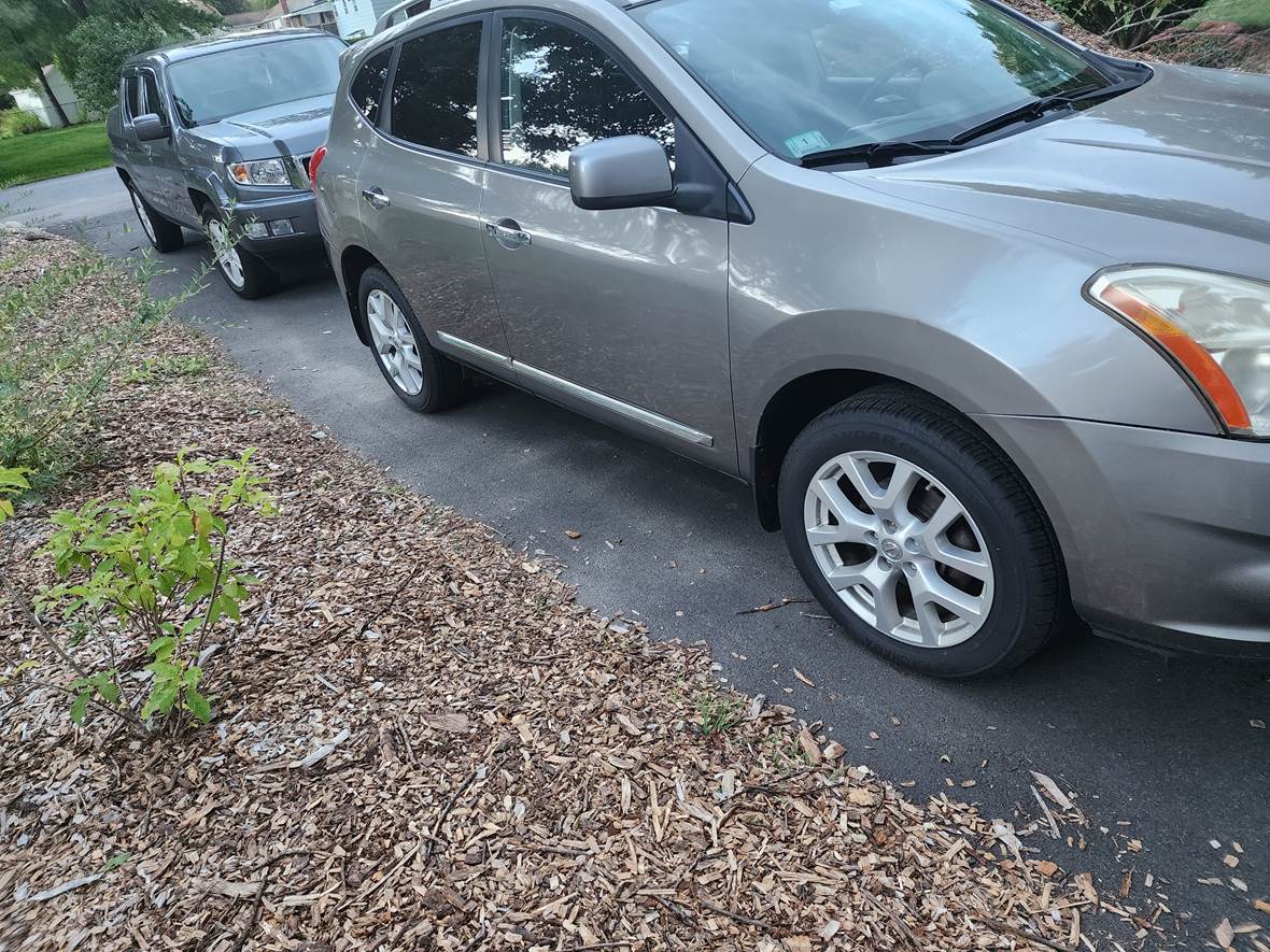 2011 Nissan Rogue for sale by owner in Salem