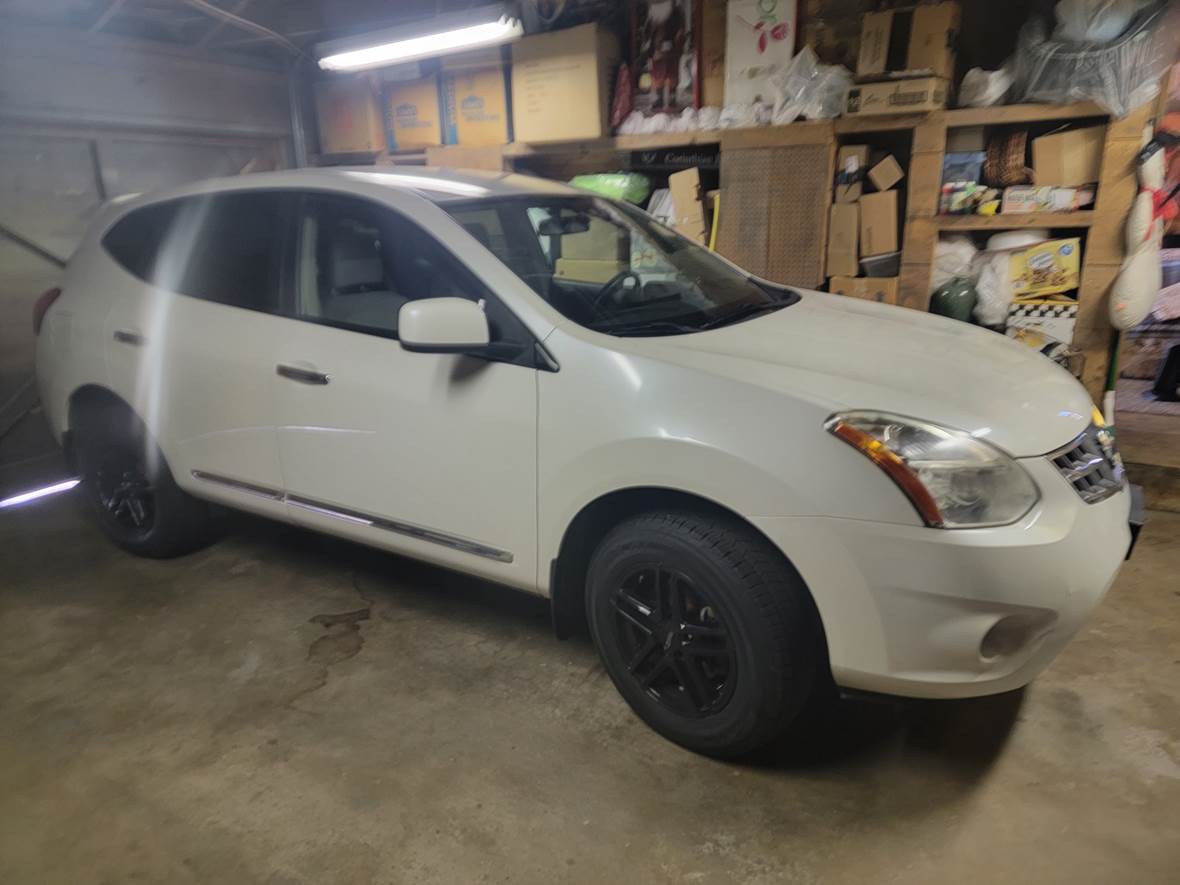 2013 Nissan Rogue for sale by owner in Estes Park
