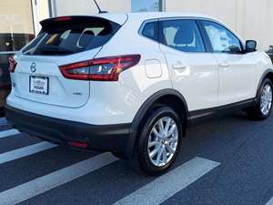 White 2021 Nissan Rogue Sport