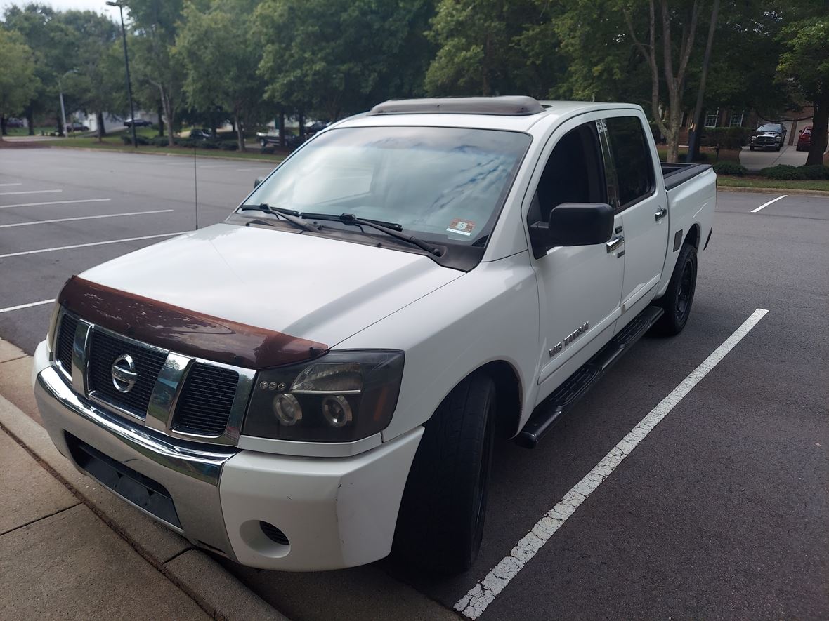 2006 Nissan Titan for sale by owner in Raleigh