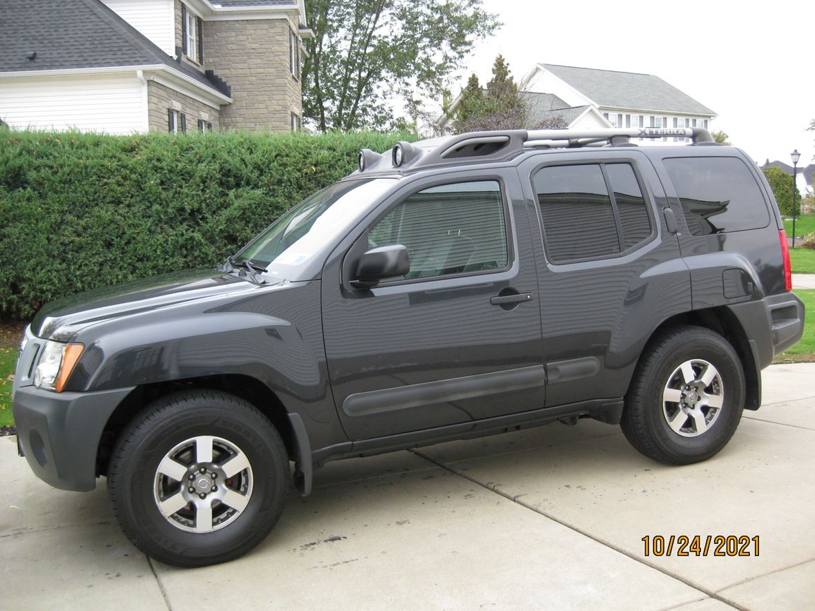 2011 Nissan Xterra for sale by owner in East Amherst