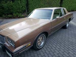 Gold 1986 Pontiac Grand Prix