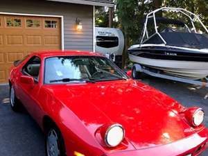 Red 1986 Porsche 928