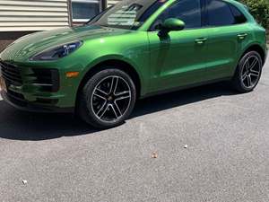 Green 2019 Porsche Macan