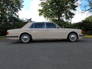Beige 1997 Rolls-Royce Silver Spur