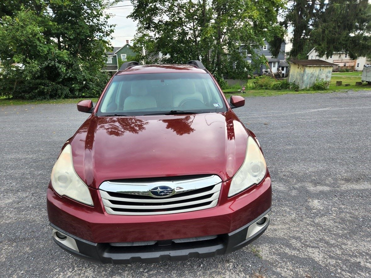 2011 Subaru Outback 2.5i Premium for sale by owner in Jersey Shore