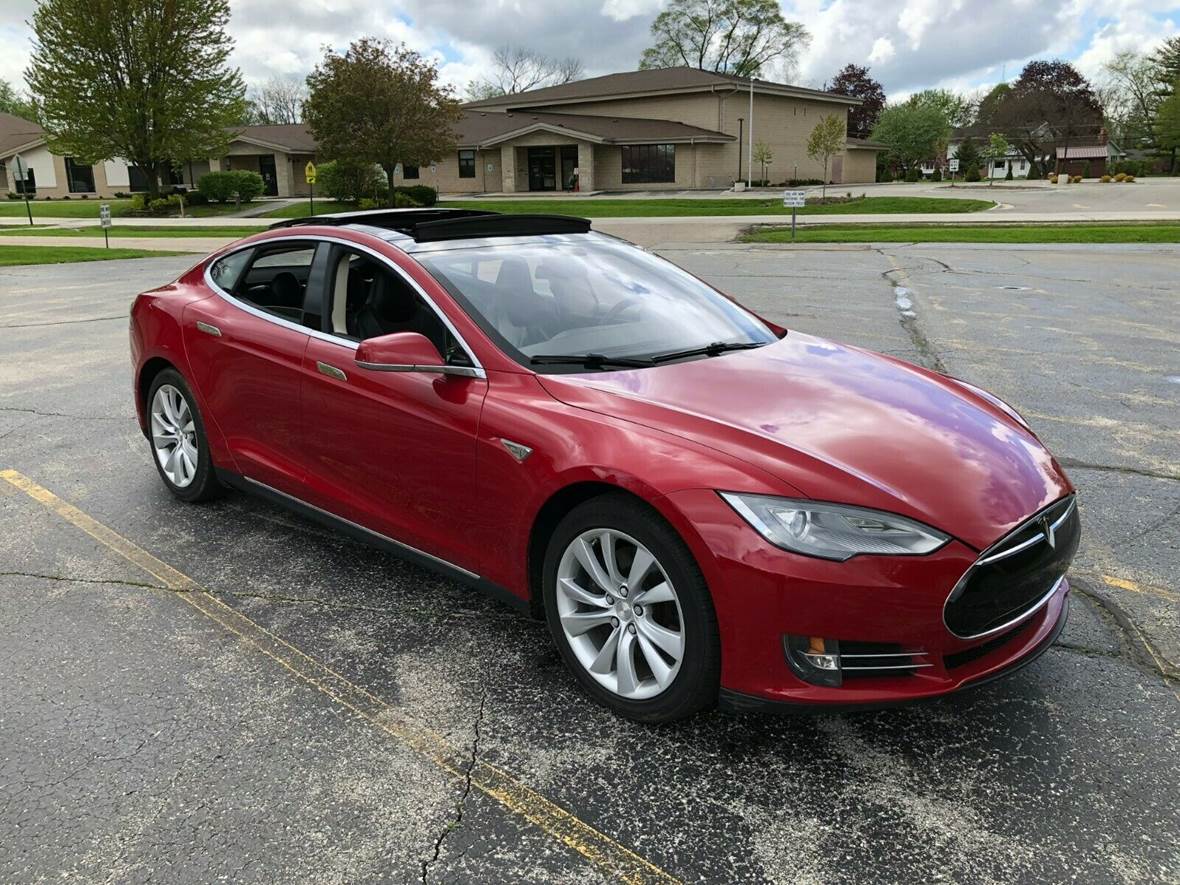2014 Tesla Model S 85 for sale by owner in Houston