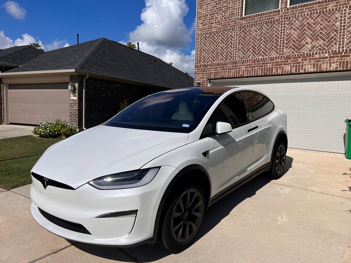 2022 Tesla Model X Plaid for sale by owner in Houston