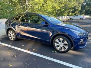 Blue 2022 Tesla Model Y