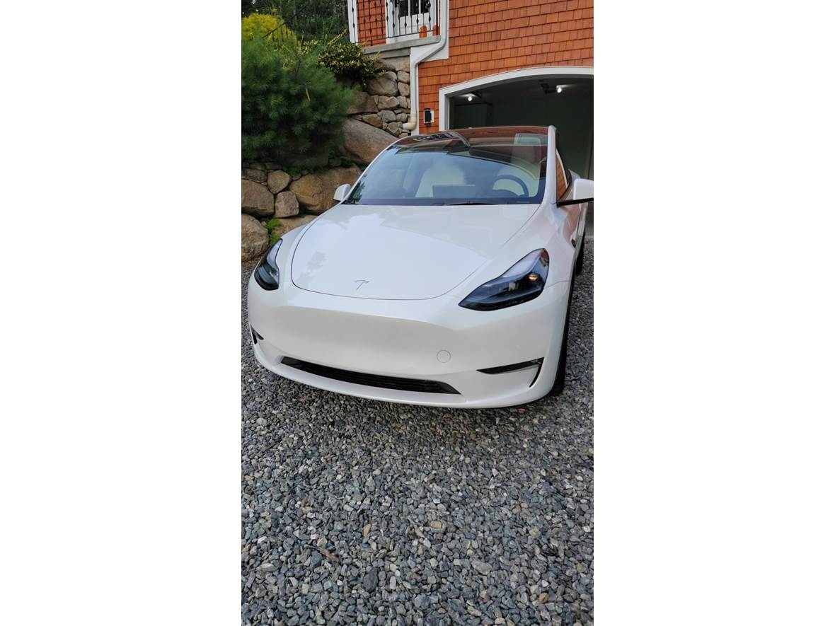 2022 Tesla Model Y for sale by owner in Jewett City