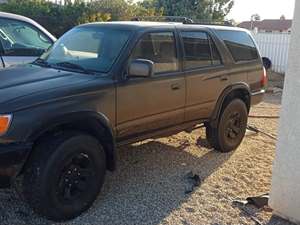 Brown 1998 Toyota 4Runner