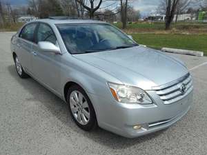 Silver 2005 Toyota Avalon
