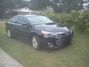 Black 2014 Toyota Avalon