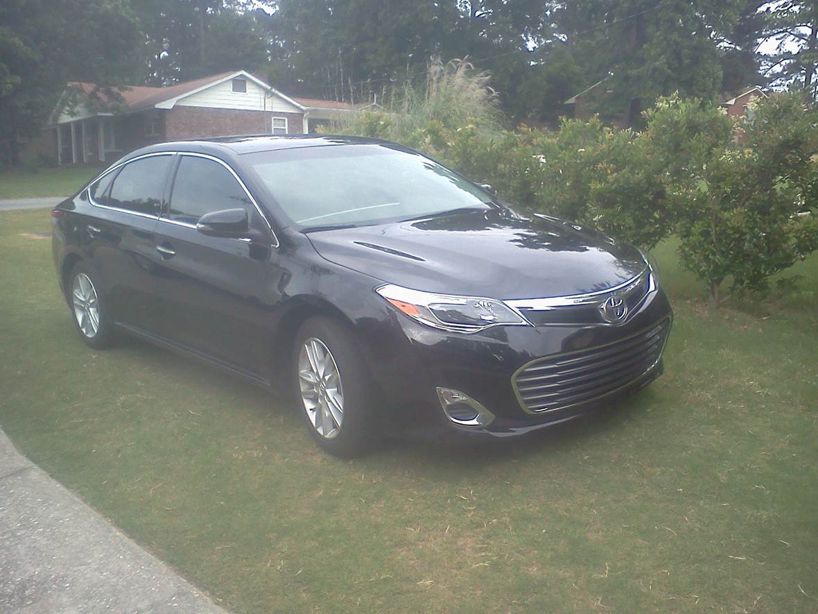 2014 Toyota Avalon for sale by owner in Pine Mountain