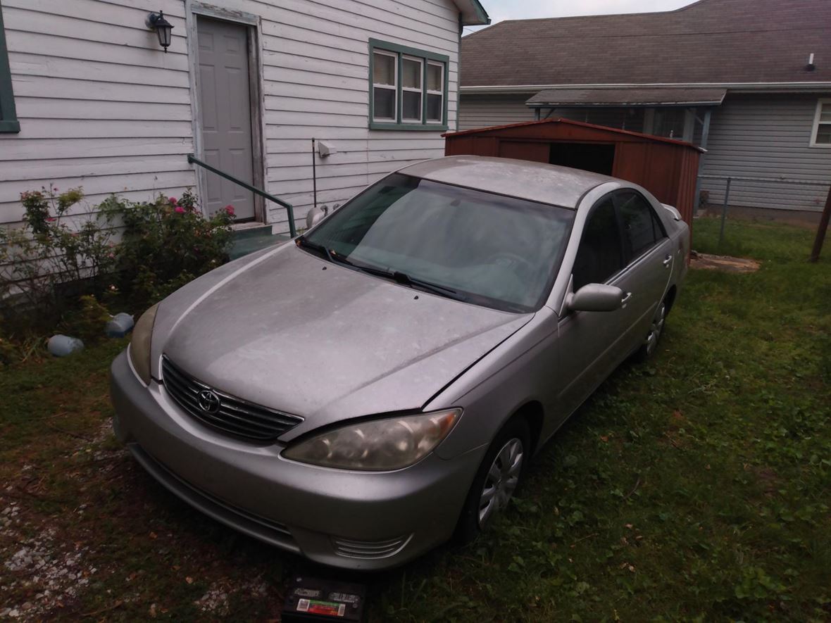 2005 Toyota Camry for sale by owner in Springdale