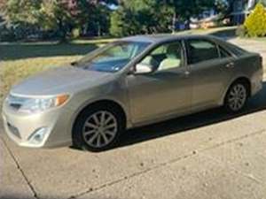 Gold 2014 Toyota Camry