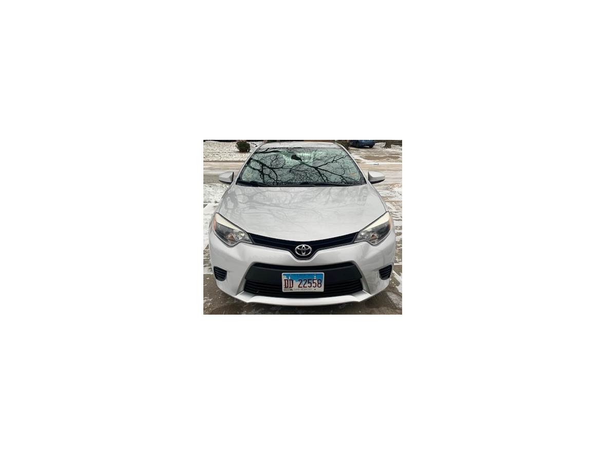 2016 Toyota Corolla for sale by owner in Libertyville
